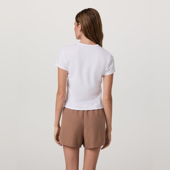 Vuori Short Sleeve Feather Classic Tee White - Picture 3 of 7